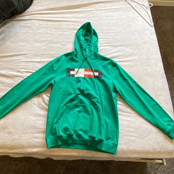 Tommy hilfiger hoodie - Picture 1 of 1